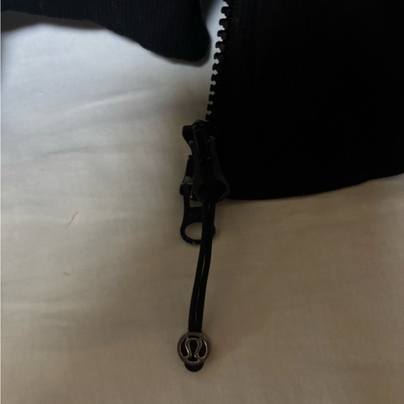 Lululemon Black Zippered Jacket - Picture 6 of 6